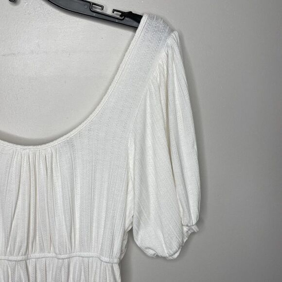 SLATE & WILLOW Ivory Smocked Peplum Top Medium M Scoop Neck - Picture 8 of 12